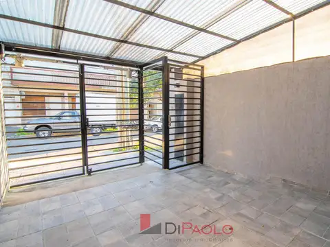 Depto Tipo Casa 3 ambientes con 2 baños