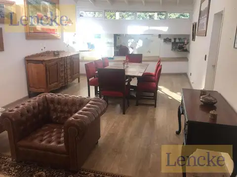 Oficina en Venta al Este