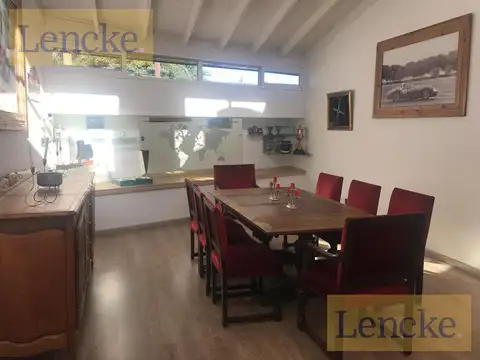 Martin Coronado 983, esquina Av. Libertador