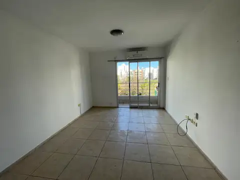 Departamento en Alquiler en Terminal de Omnibus, $ 600.000