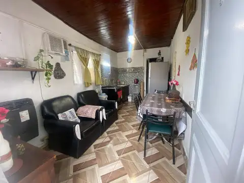 Lote en Venta con 6 Departamentos a reciclar en Pilar Centro