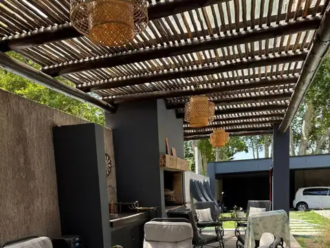 venta de casa en la puntilla carril san martin