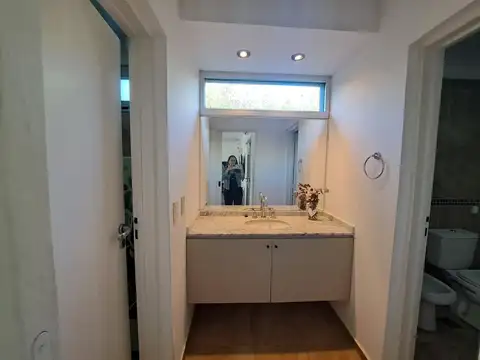 Casa en Venta en Puerto Roldan, USD 320.000