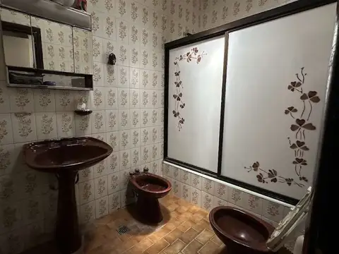 CASA 3 AMBIENTES, PATIO, TERRAZA Y GALPON