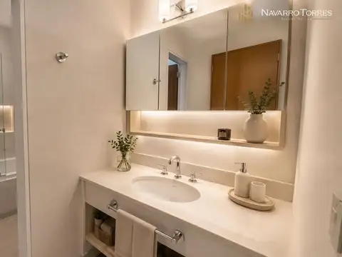 Departamento 7 ambientes con 4 baños