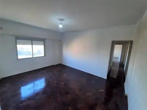 Unanue 900, Piso 7