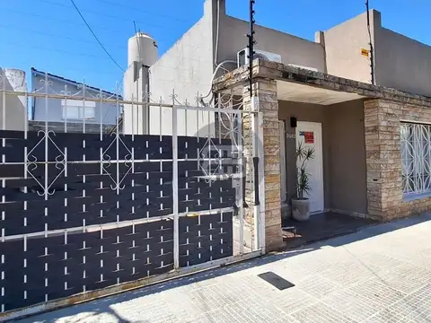 CASA ALQ. 3 AMB. V.BALLESTER