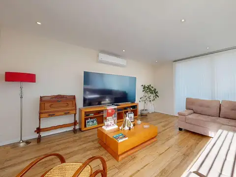Venta de Casa 4 AMBIENTES en Rumenco