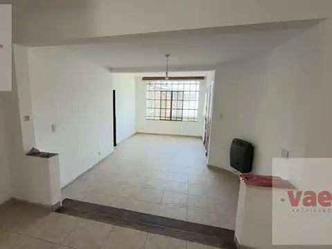 Casa en Venta en Alto Alberdi, USD 110.000