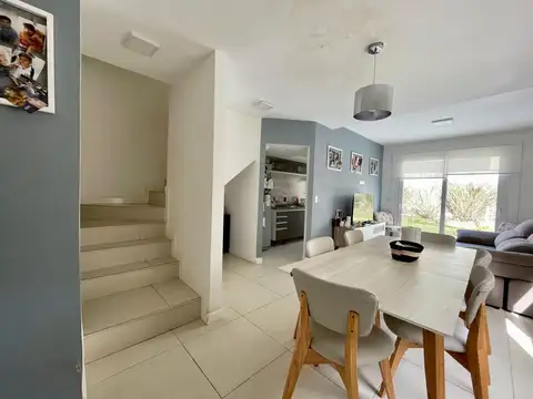 Casa en Alquiler de 3 dormitorios