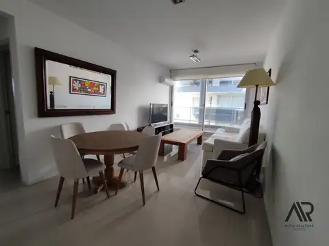 Apartamento en venta 2 dormitorios con balcón terraza en Puerto