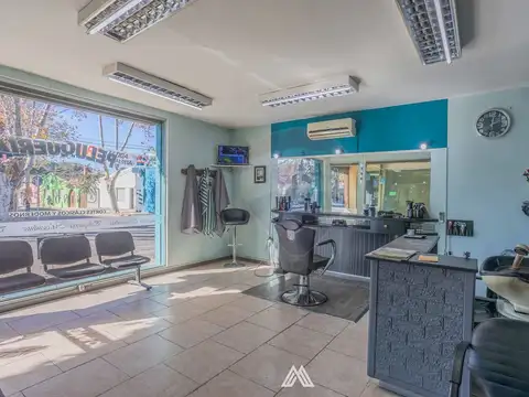 Local en Venta 84 años