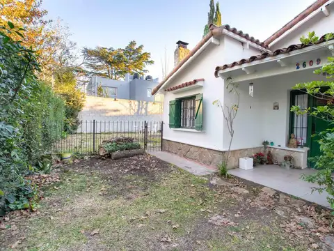 Casa en Venta en Manuel B Gonnet, USD 185.000