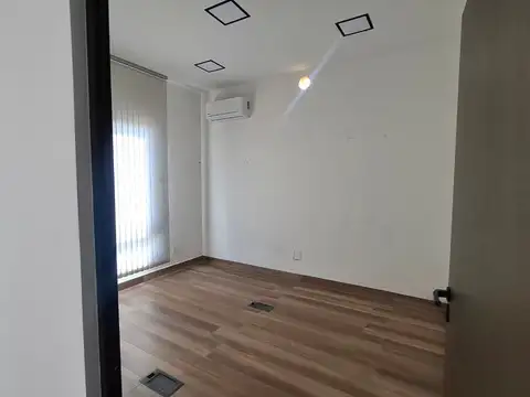 ALQUILER! Hermosa oficina en Ciudad Oeste - San Lorenzo Chico