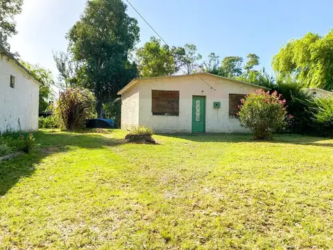 Venta casa de 2 dormitorios en San Luis.