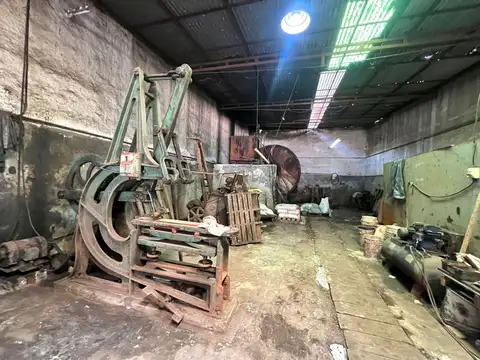 EN VENTA, TERRENO EN LANÚS OESTE