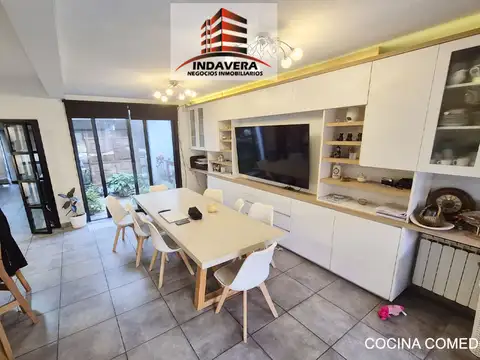 Depto Tipo Casa 4 ambientes con 2 baños