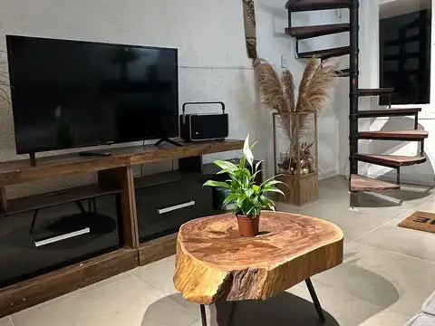 Casa en alquiler temporario c/ cochera en Playa Mansa