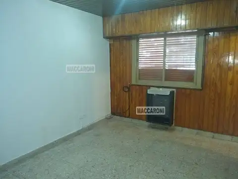 Depto Tipo Casa en Alquiler en Barrio Naón, $ 900.000