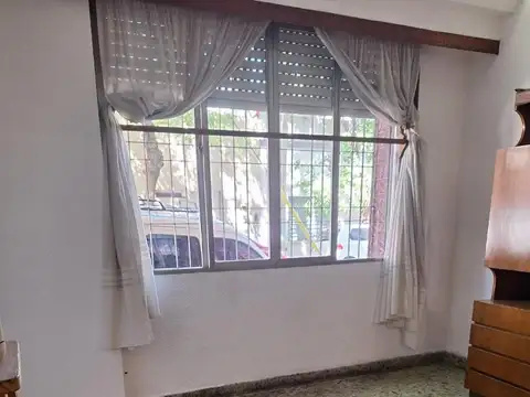 Depto Tipo Casa en Venta de 5 ambientes