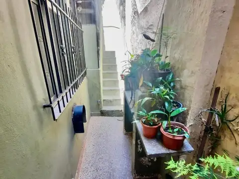 Depto Tipo Casa 5 ambientes con 2 baños