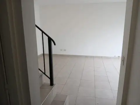 Cuatro dúplex en venta en José C. Paz