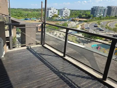 Av Del Puerto 600