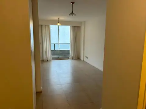Coronel Ramón Lorenzo Falcón 2300, Piso 8