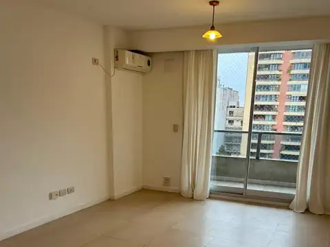 MONOAMBIENTE CON BALCÓN EXCELENTE UBICACIÓN