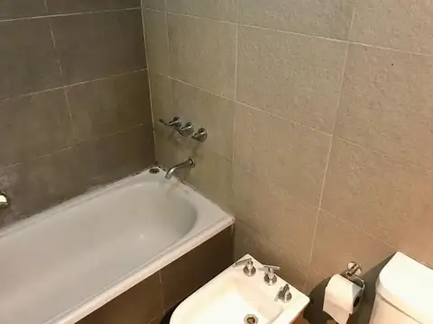 Ramón Falcón 2300 , Piso 8