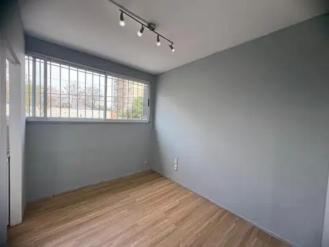 Oficina en Alquiler en Zárate, $ 700.000