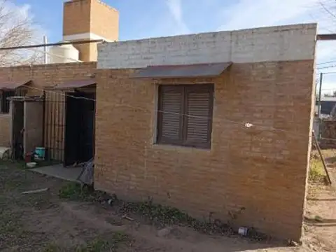 Casa en venta - 2 Dormitorios 2 Baños - Unquillo