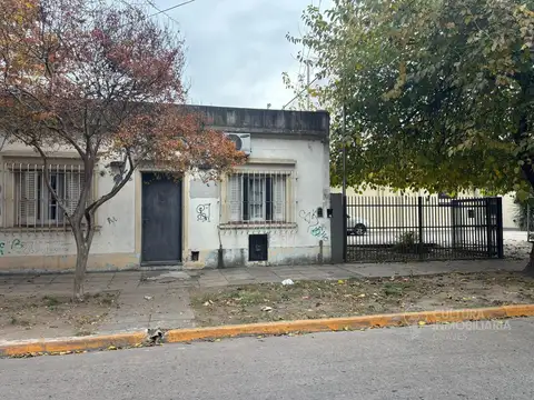 avellaneda  al 400