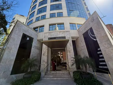 Departamento en edificio de categoria Building en Plaza Paso