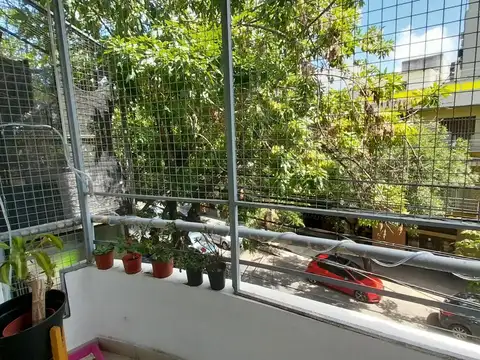 Departamento 2 ambientes Flores frente / Falcon 3524
