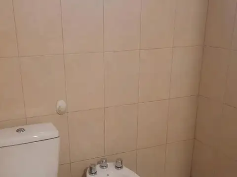 Departamento 5 ambientes con 1 baño