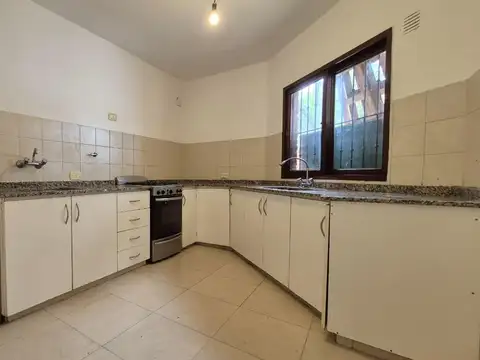casa en venta 3 dorm.  Av Libertador AL 3000, Grand Bourg