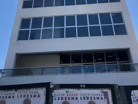 Oficina a estrenar 154 m² Cub c/ baños ambos sexos - S.Justo (Ctro)