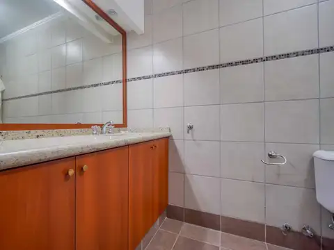 Casa 6 ambientes con 3 baños