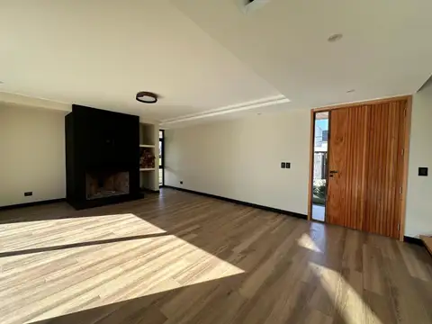 Av. Jorge Newbery 3051