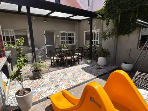 VENTA PH 5 AMBIENTES BARRIO NAÓN SIN EXPENSAS