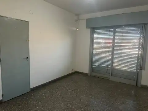Depto Tipo Casa en Alquiler de 3 dormitorios