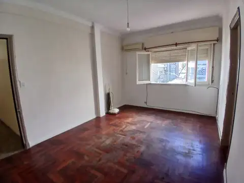Vidal 2300, Piso 2
