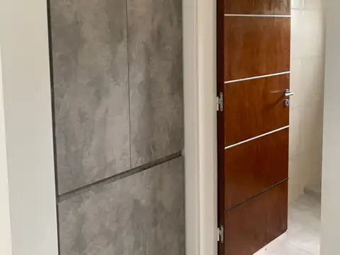 ESPECTACULAR HOUSING DE 2 DORM PATIO GRANDE COCHERA DOBLE GALERIA