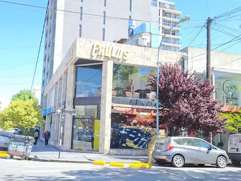 Olavarria  esq. Rawson