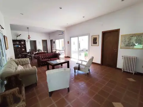 San Nicolás de Bari 800