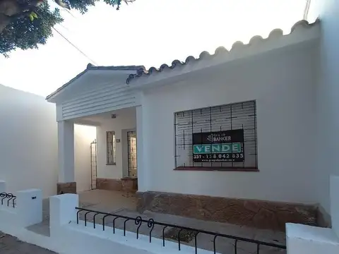 CASA EN VENTA 3 dormitorios Bº Alto alberdi