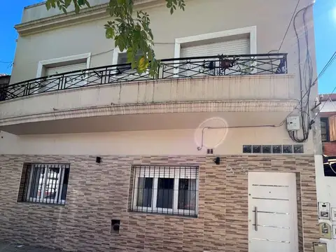 PH 3 ambientes con terraza en VILLA REAL. RECICLAR
