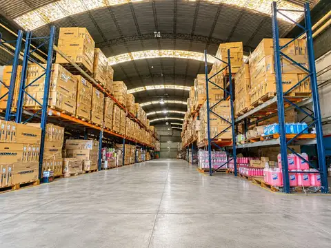 VENTA DEPOSITO GALPON ACCESO OESTE Y GENERAL PAZ