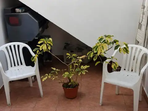 PH 2 AMBIENTES EN PB AL FRENTE CON PATIO Y PARRILLA - VILLA DEVOTO - SIN EXPENSAS